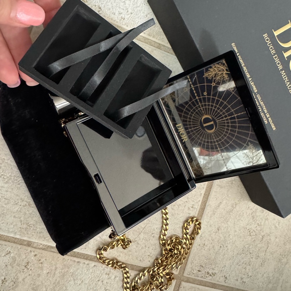Dior Black and Gold Minaudière - Picture 6 of 10